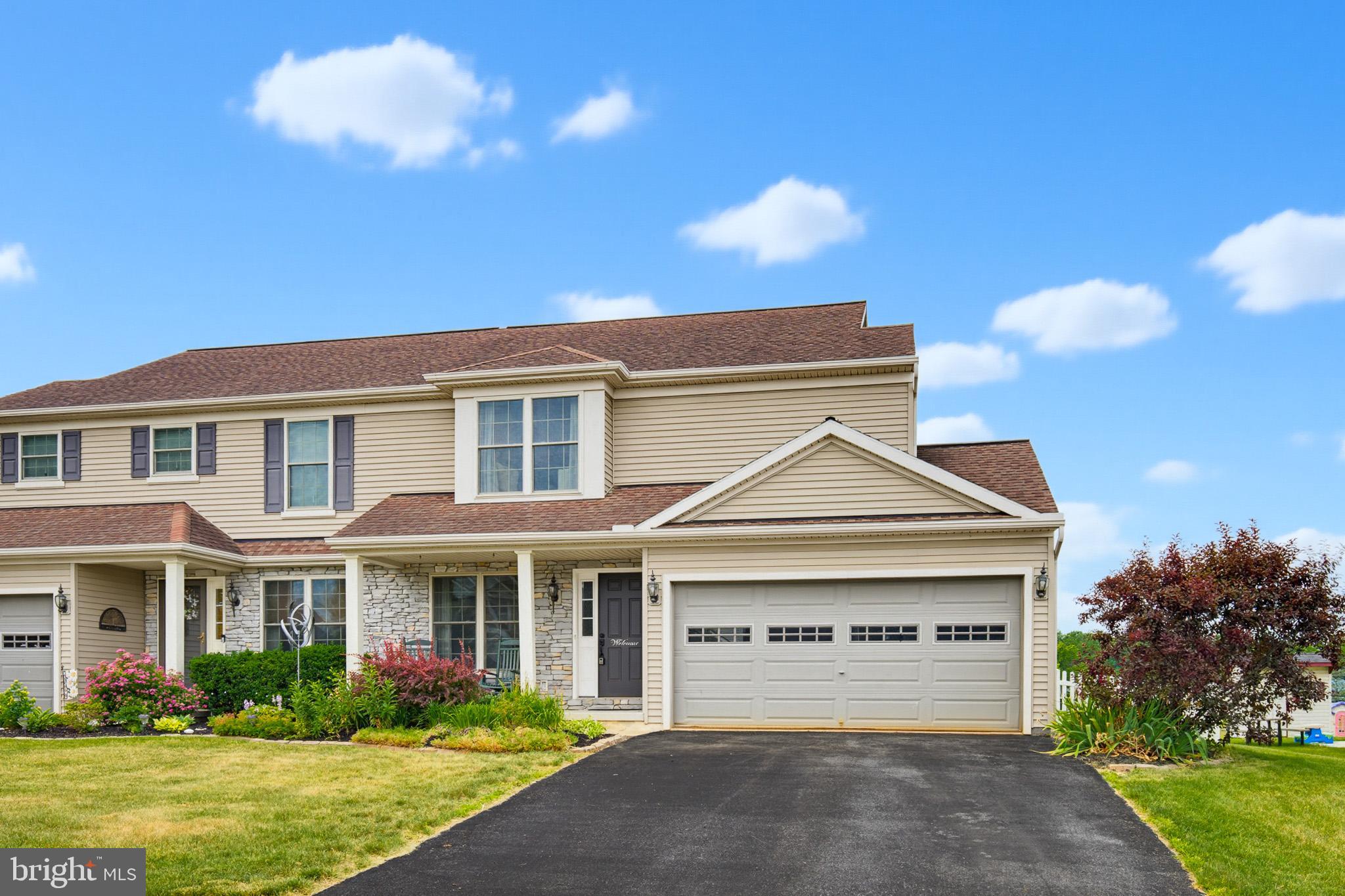 5105 Oak Leaf Drive
