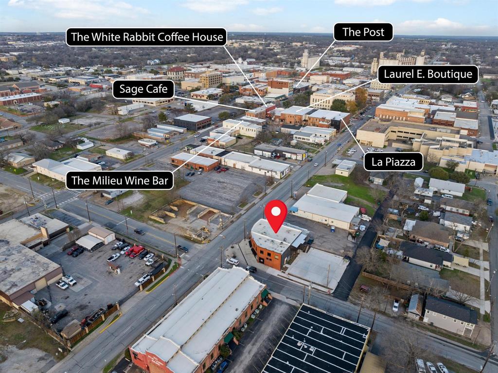 330 W Lamar Street 203