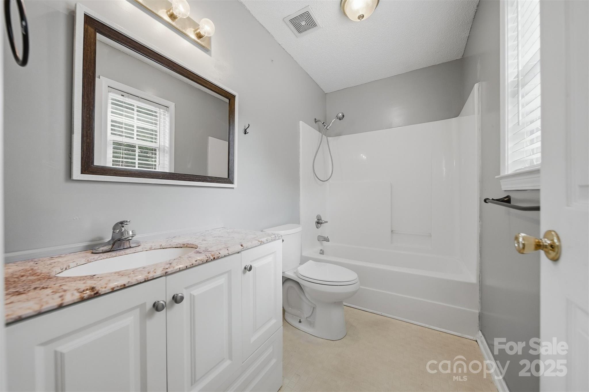 904 Pine Mountain Road