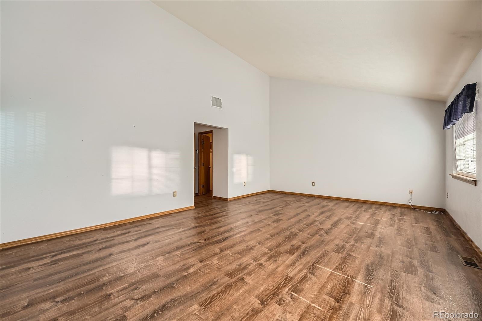 7979 S Jasmine Circle