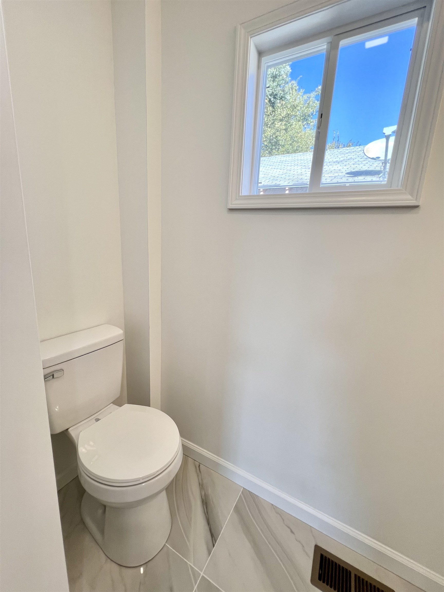 829 S Summit