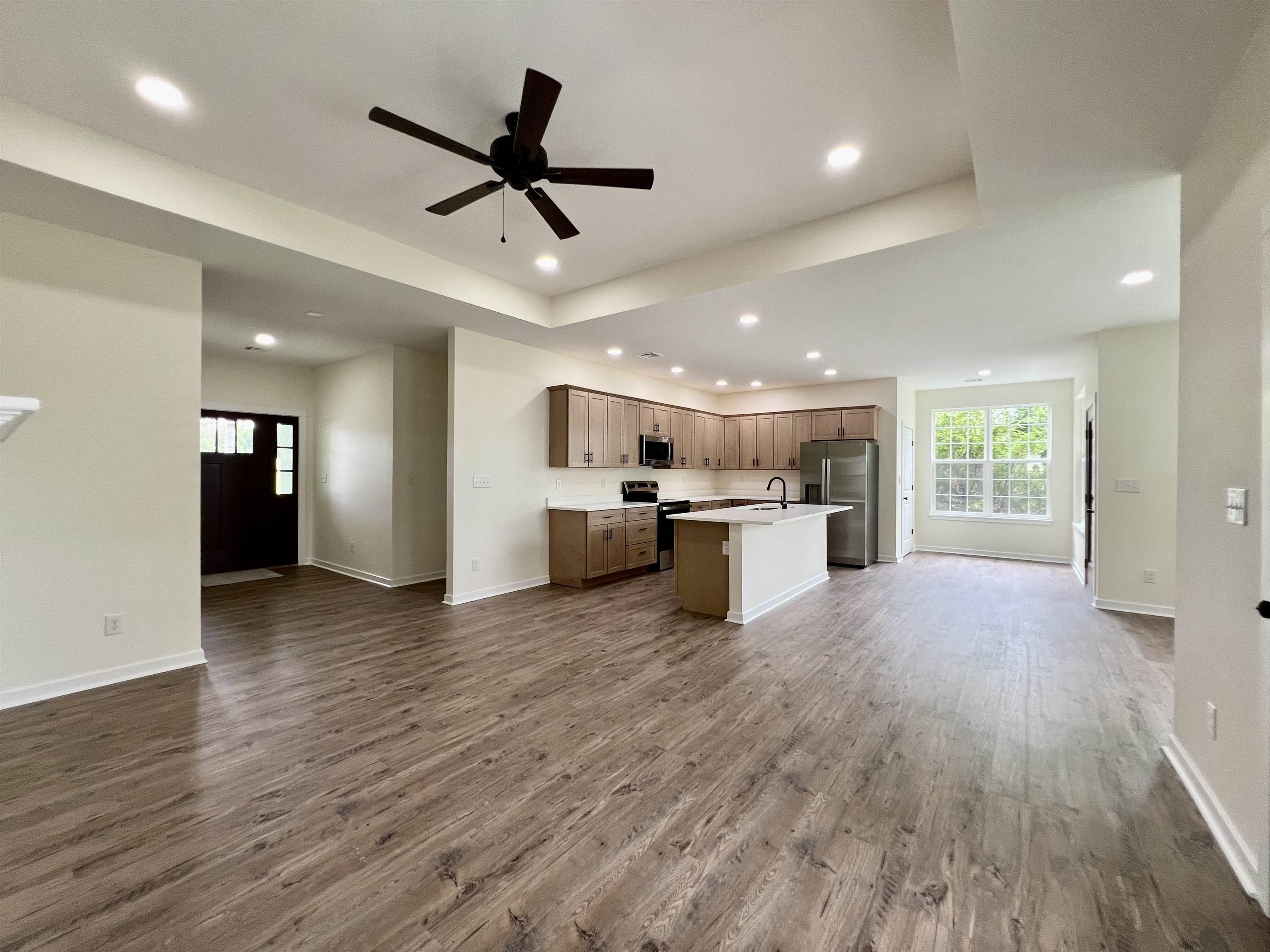 208 Castle Pines Dr