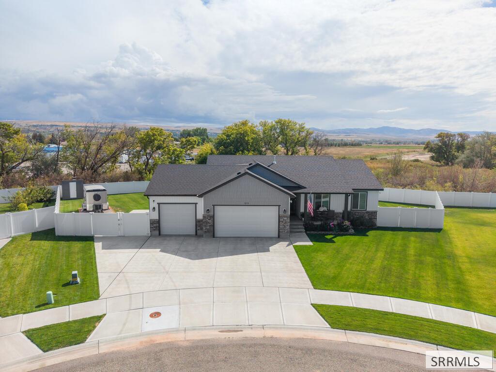 3272 Conela Circle