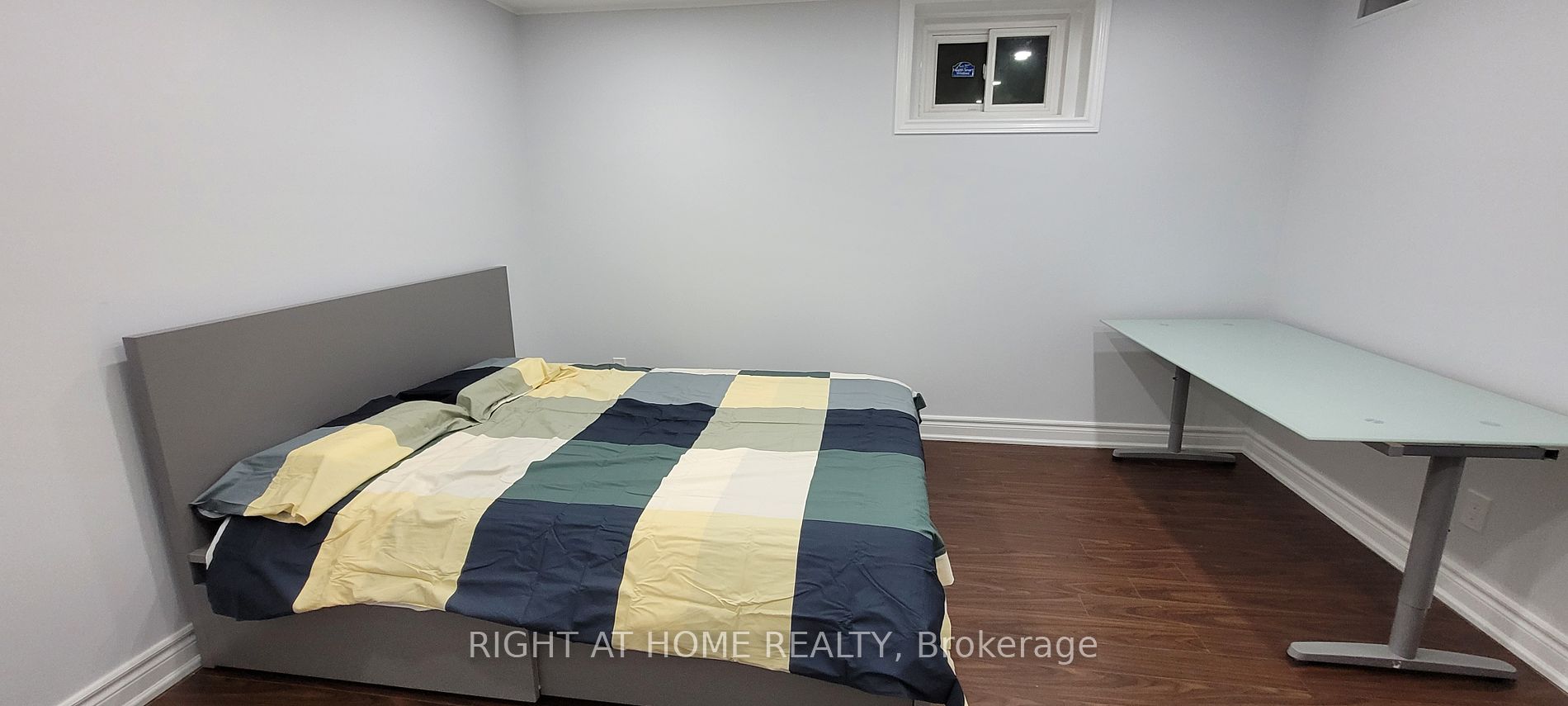 11 N Lesterwood Cres