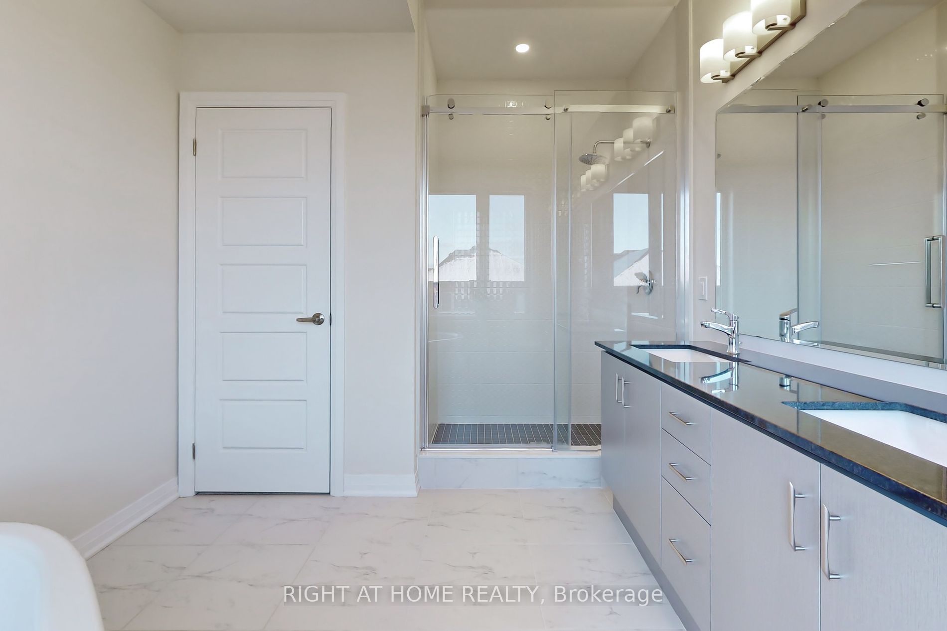 106 E Settlers Road Rd