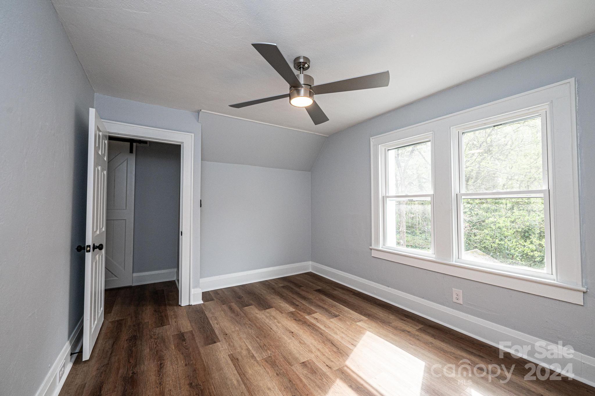 332 2nd Street Place SE