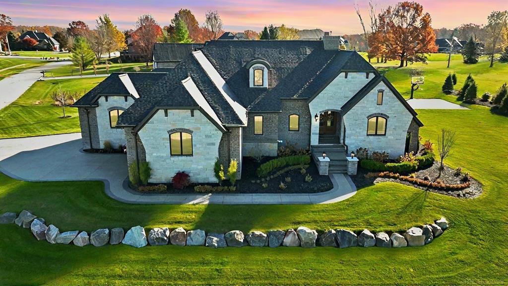7100 Ridgeview Lane