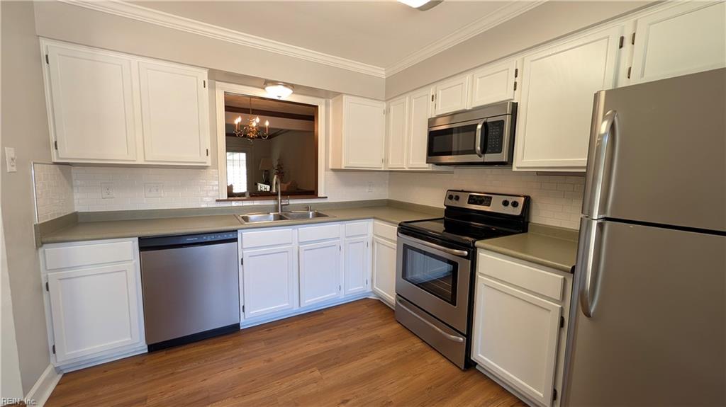 9 Riverview Court