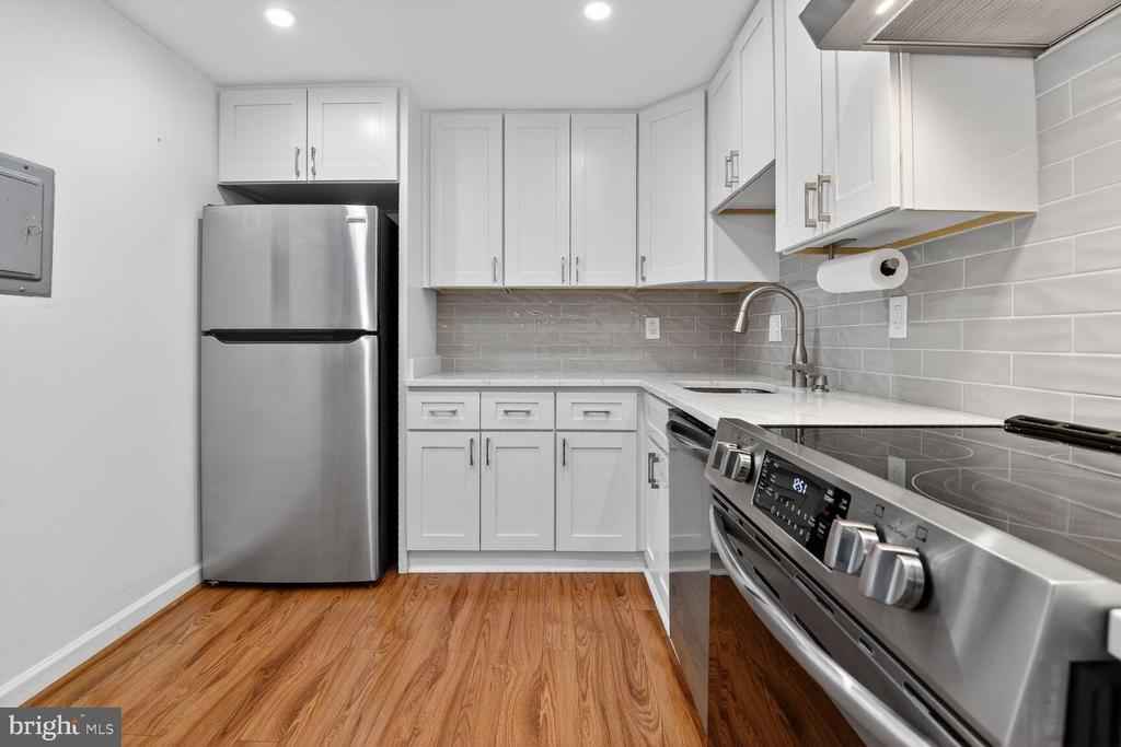 6300 Stevenson Avenue 410