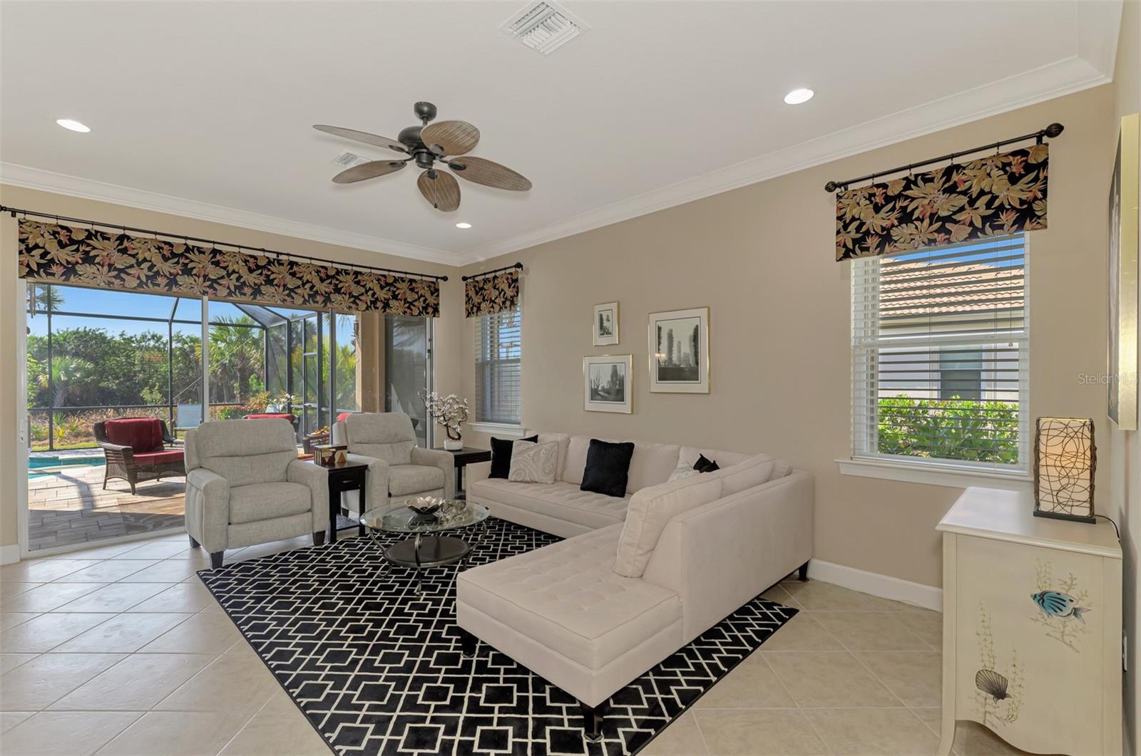 13096 Creekside Lane