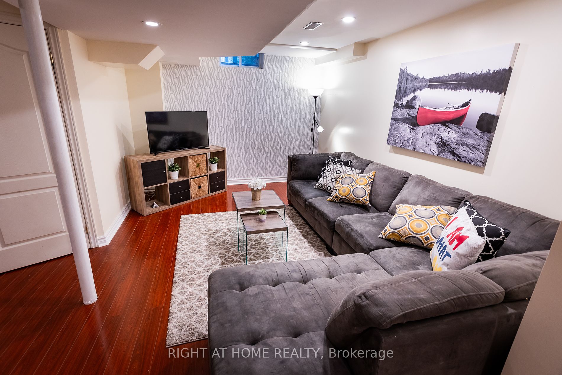 2077 Golden Orchard Tr