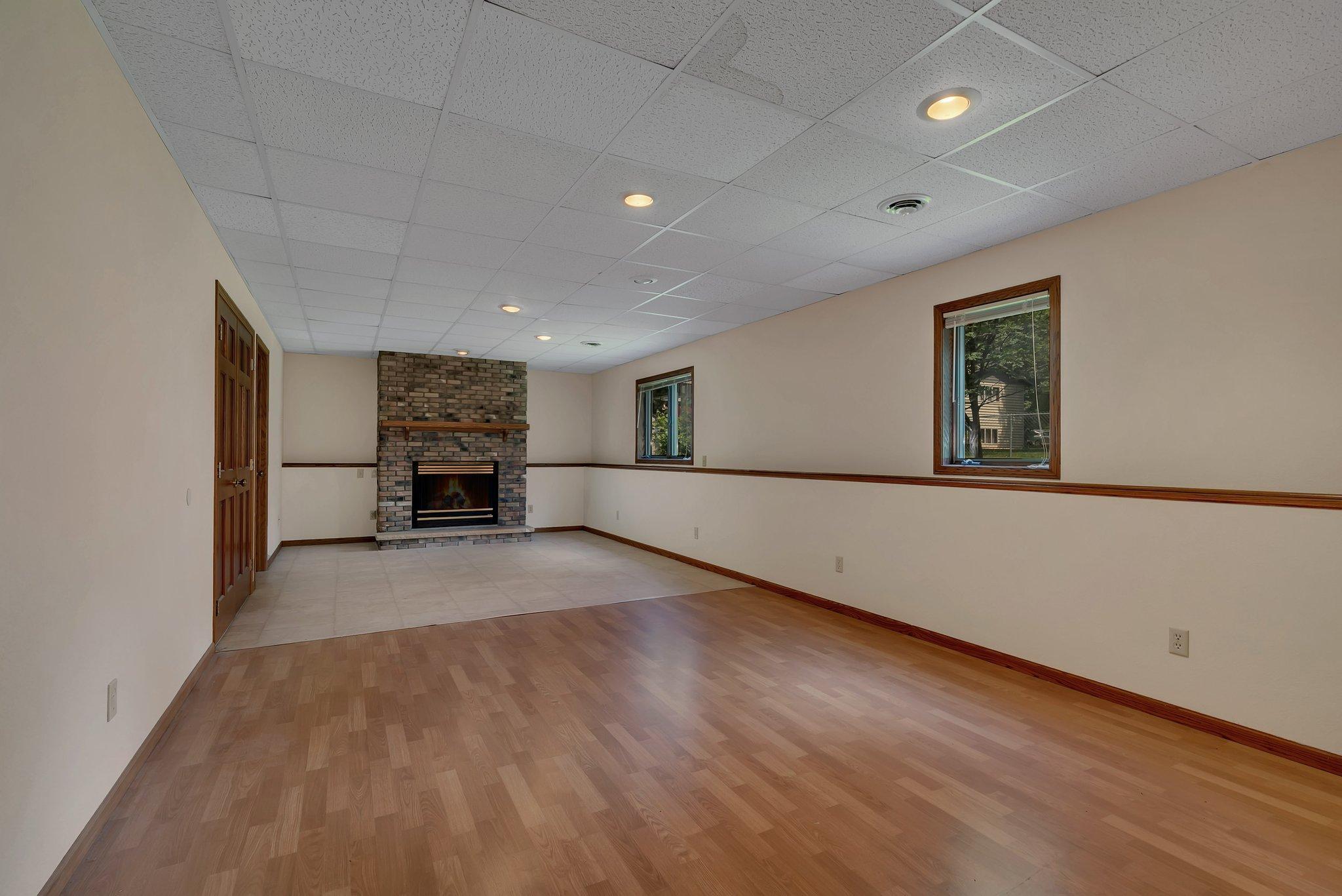 104 9th Avenue N