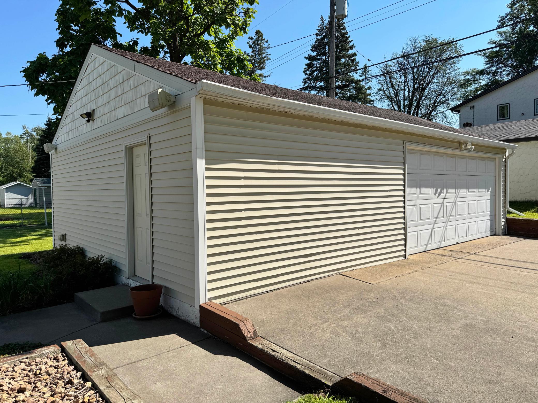 4603 Main Street NE