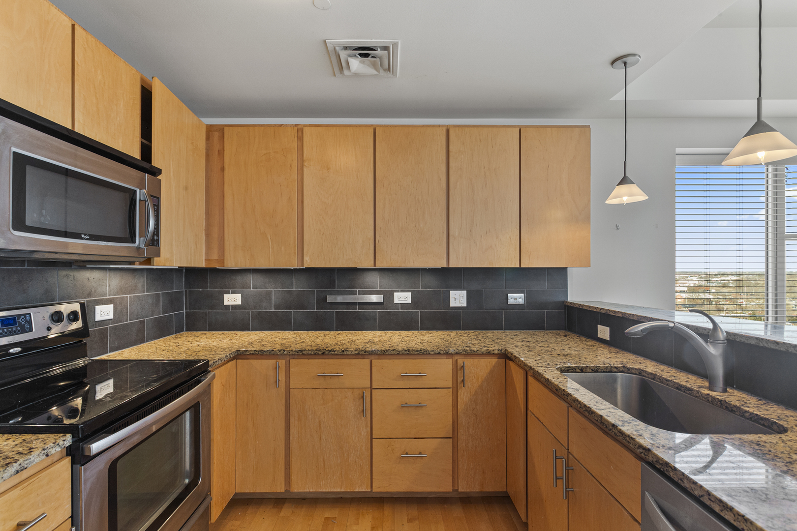 301 N Neil Street 904