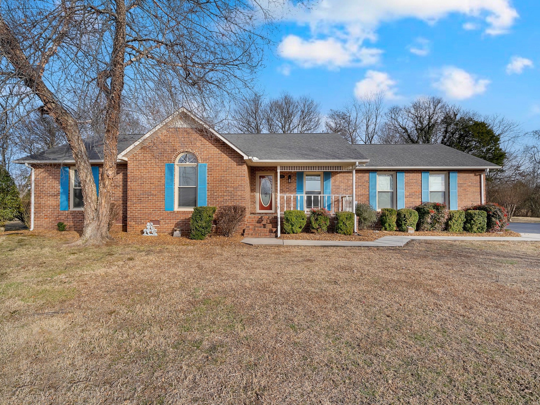 Welcome Home!!  This charming 3-bedroom, 2-bath brick home is nestled in a highly sought-after lake community where homes don't last and neighbors don't leave. Solid brick, great layout, sunroom, and best of all community lake access is just steps away. Boat days, sunset strolls, and weekend vibes come standard. 2 car attached garage, granite countertops, nice size sunroom, and plenty of closet/pantry space. Relax in the sunroom and enjoy the peaceful open field behind this home where deer, fox, and turkey come out to play. Whether you're looking for a full-time residence or a weekend retreat, this home delivers the lake lifestyle everyone's looking for.