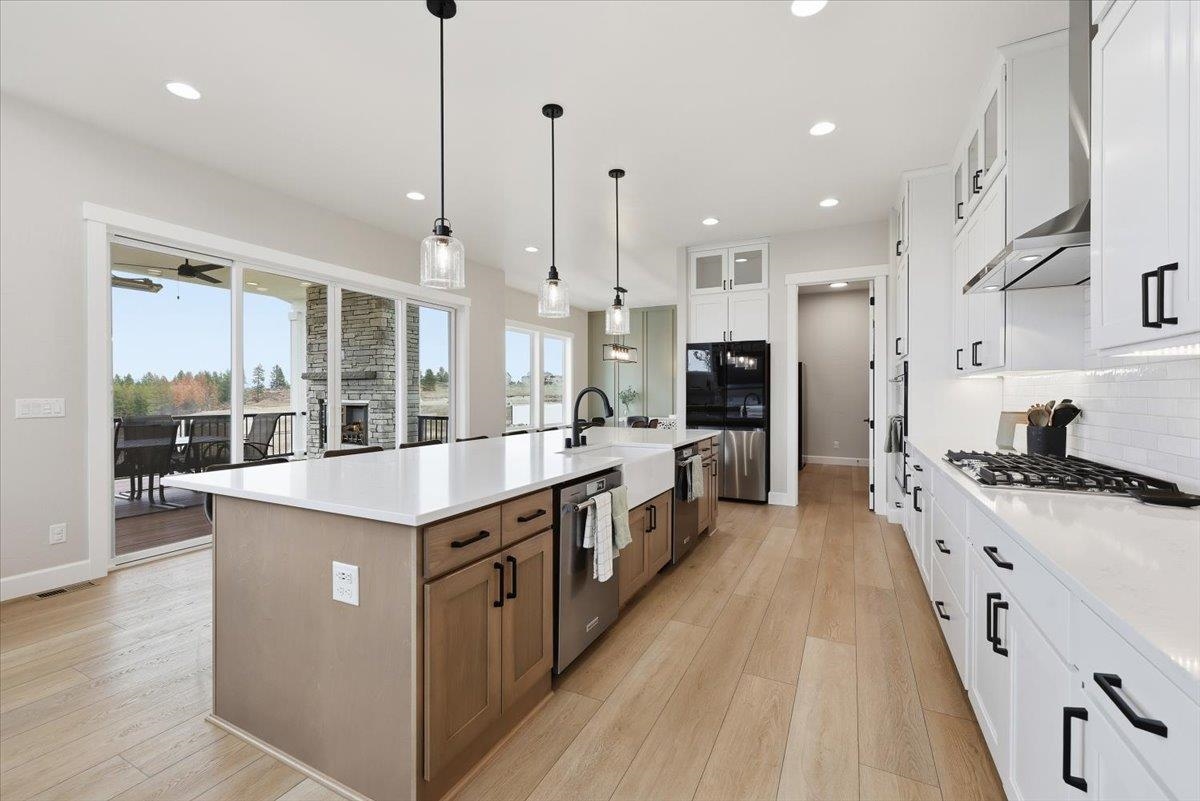 1323 S Aspen Ct