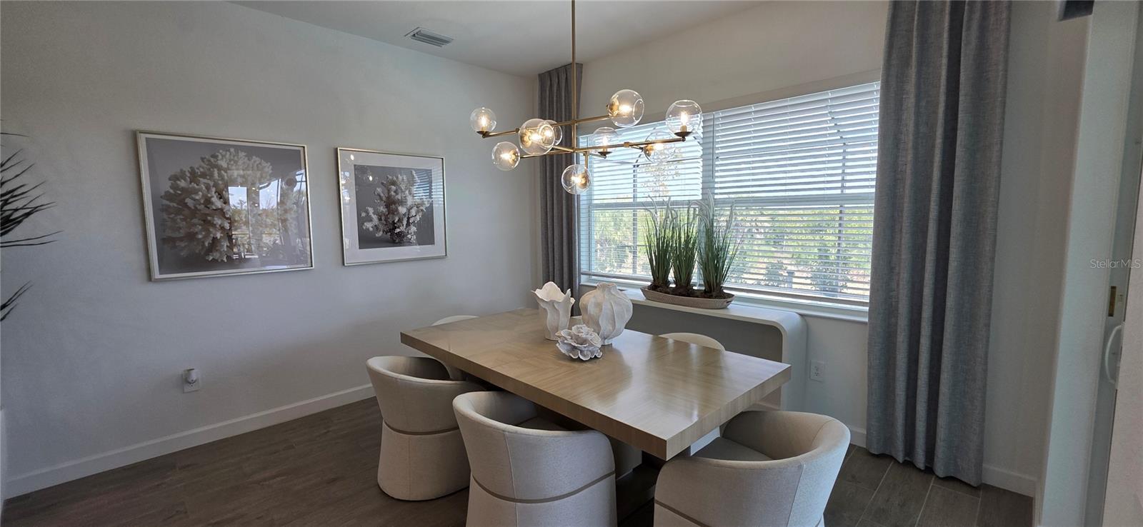 8006 Lakes Edge Lane