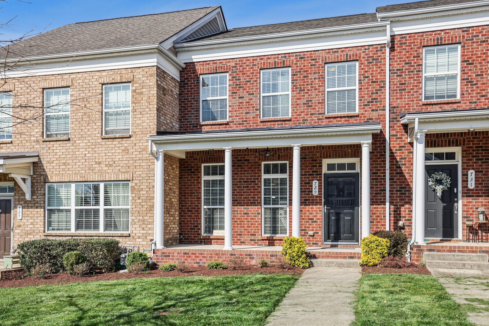 729 Westcott Ln — sold