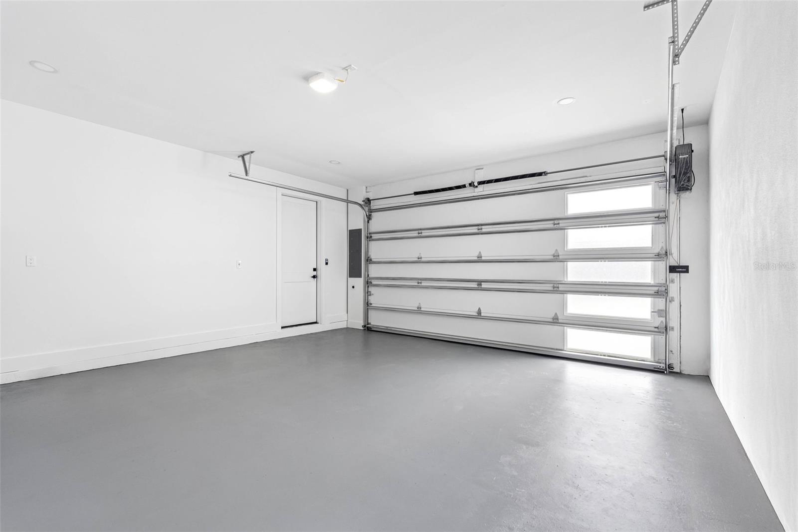 101 W Warren Avenue 1