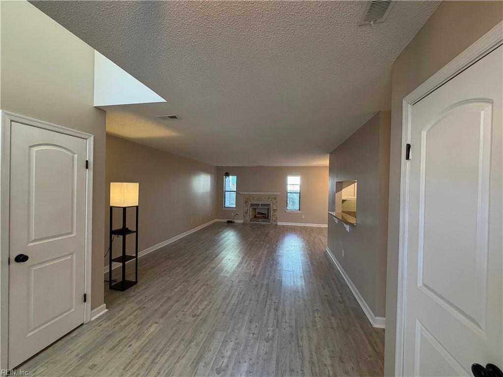 1512 Colonnade Drive