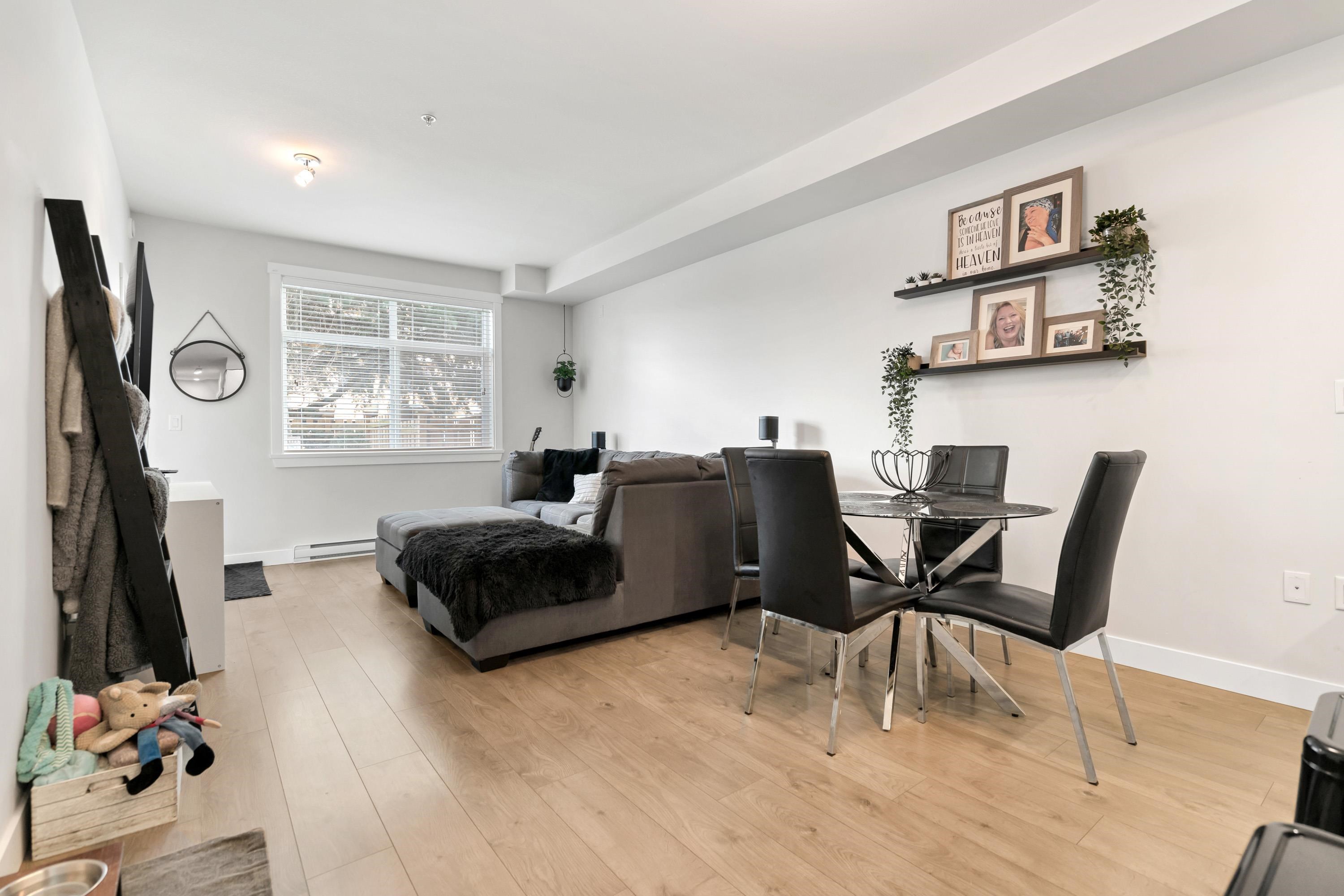 20696 Eastleigh Crescent 117