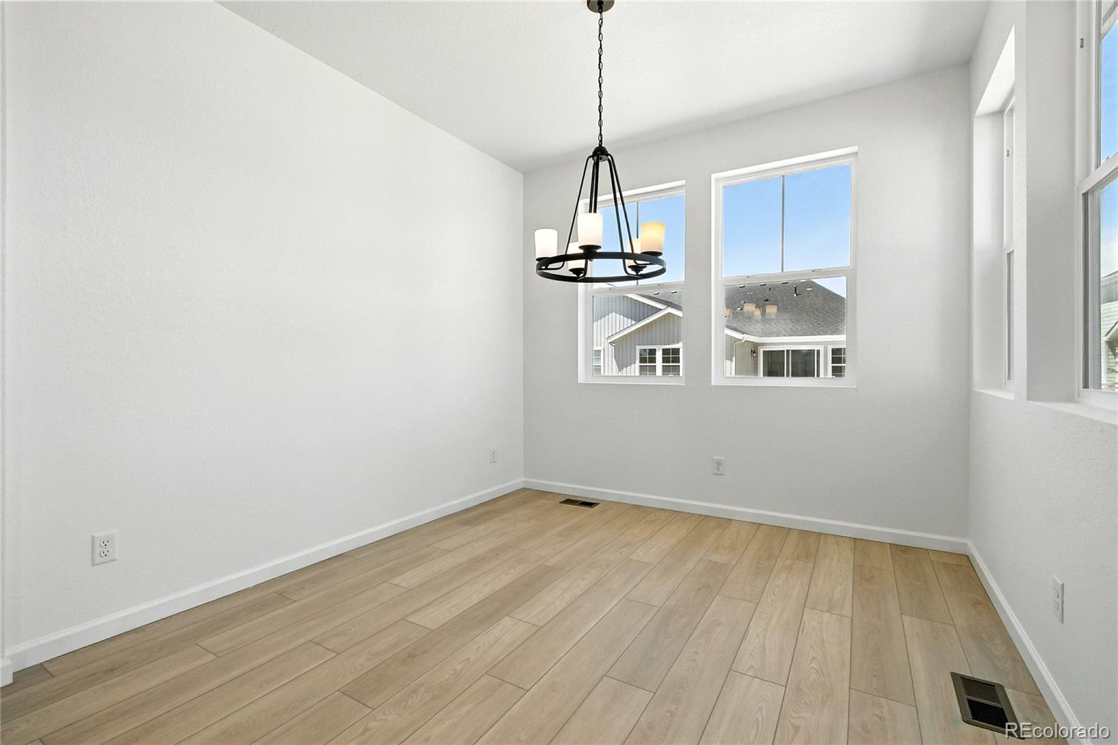 3443 N Denali Street