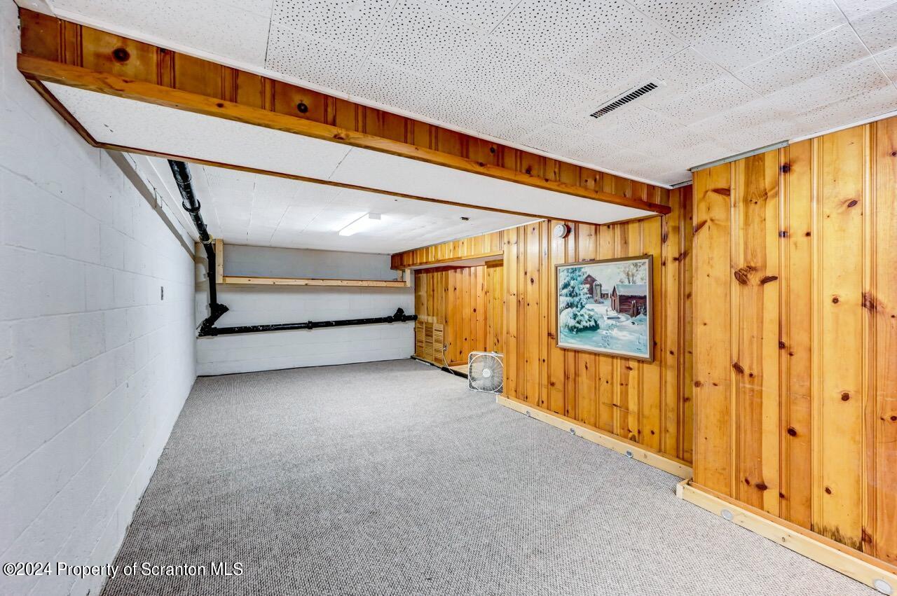 100 Buckhill