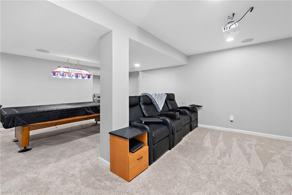 9407 W 124th Terrace