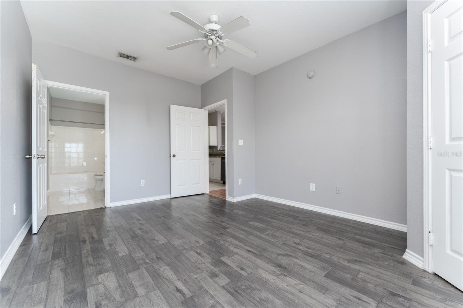 4306 Bayside Village Drive 202