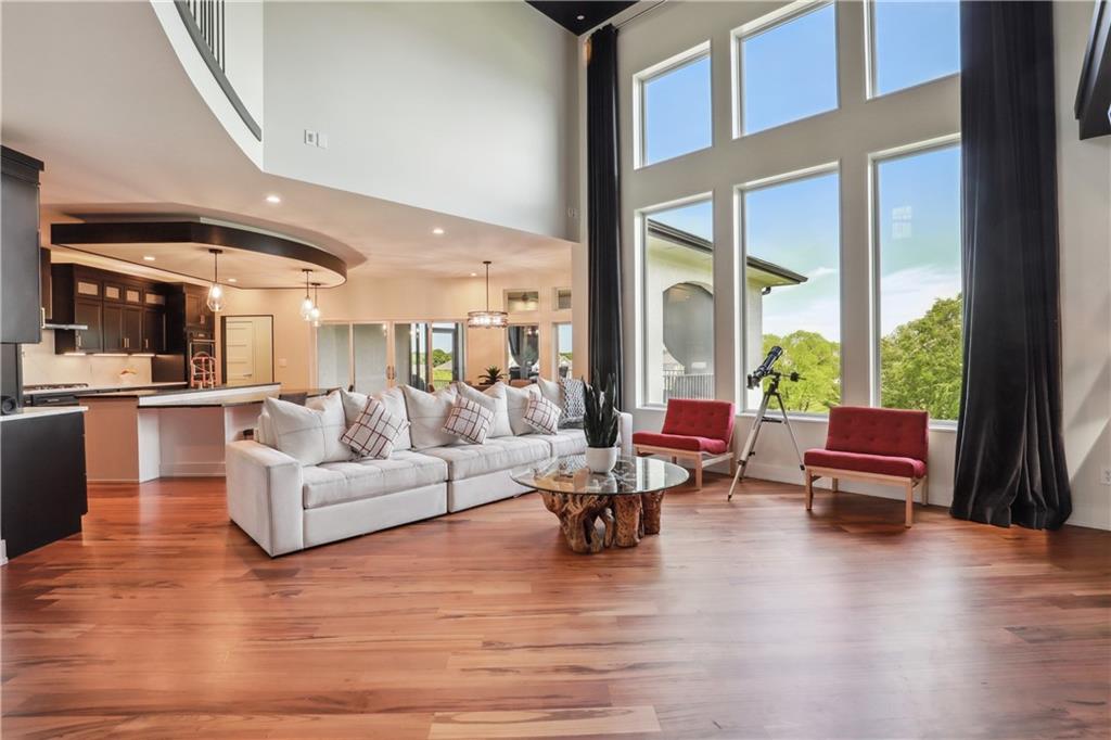 10239 N Kansas Avenue