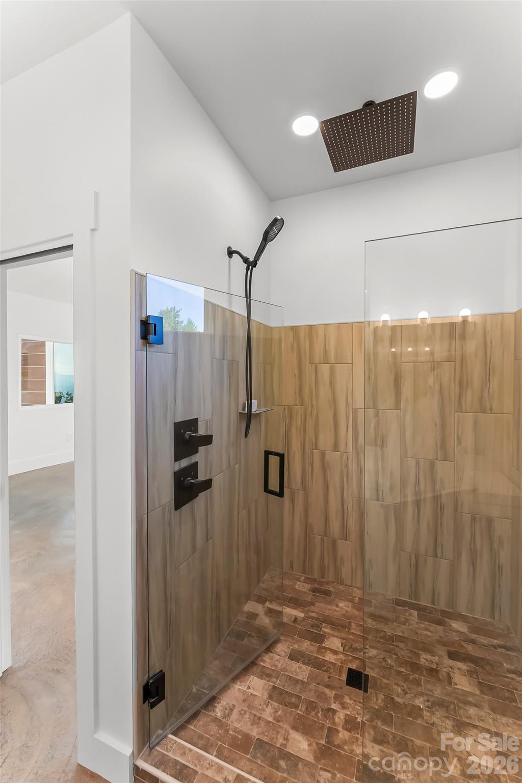 6718 Walkertop Mountain Heights Drive