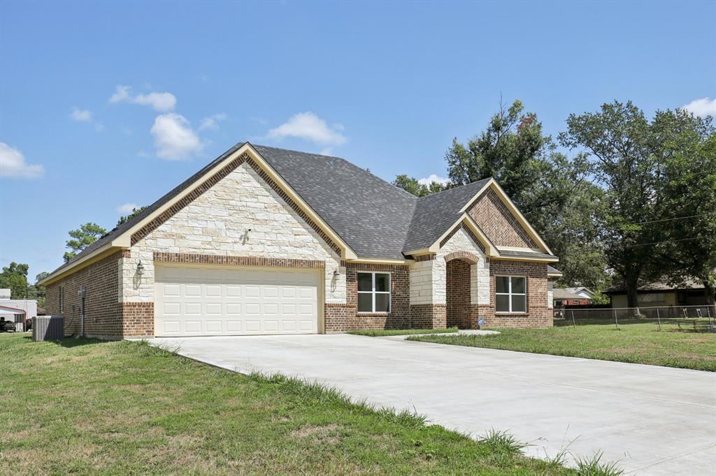 1702 Kings Lane