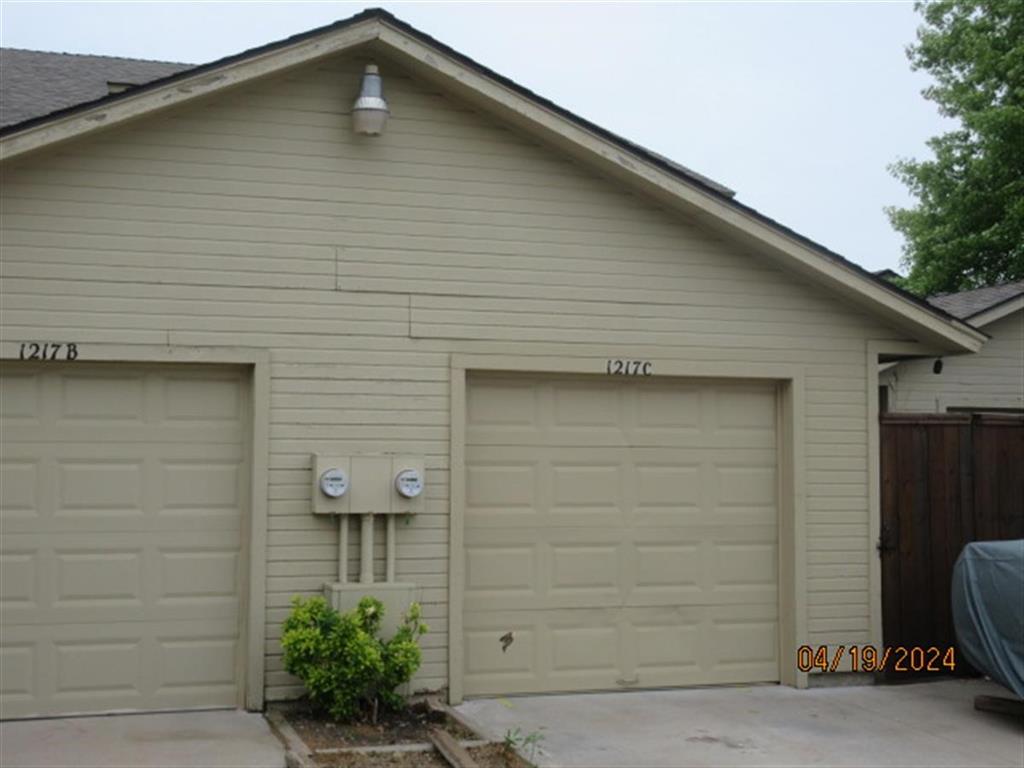 Great Location for this cozy townhouse across from Edmond North High School.   Features living room area with fireplace and half bath and nice size kitchen area. and the 2 bedrooms with 2 full baths are located upstairs.  Seller is offering $6,000 to said buyer to complete some improvements as needed & wanted throughout.  Seller is wanting to sell in "As Is" condition.