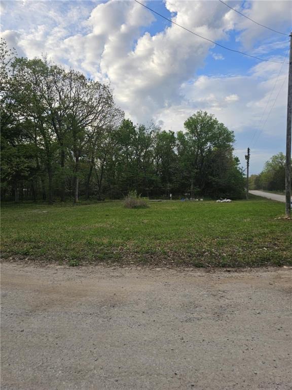 305 & 309 E Sugar Lake Drive