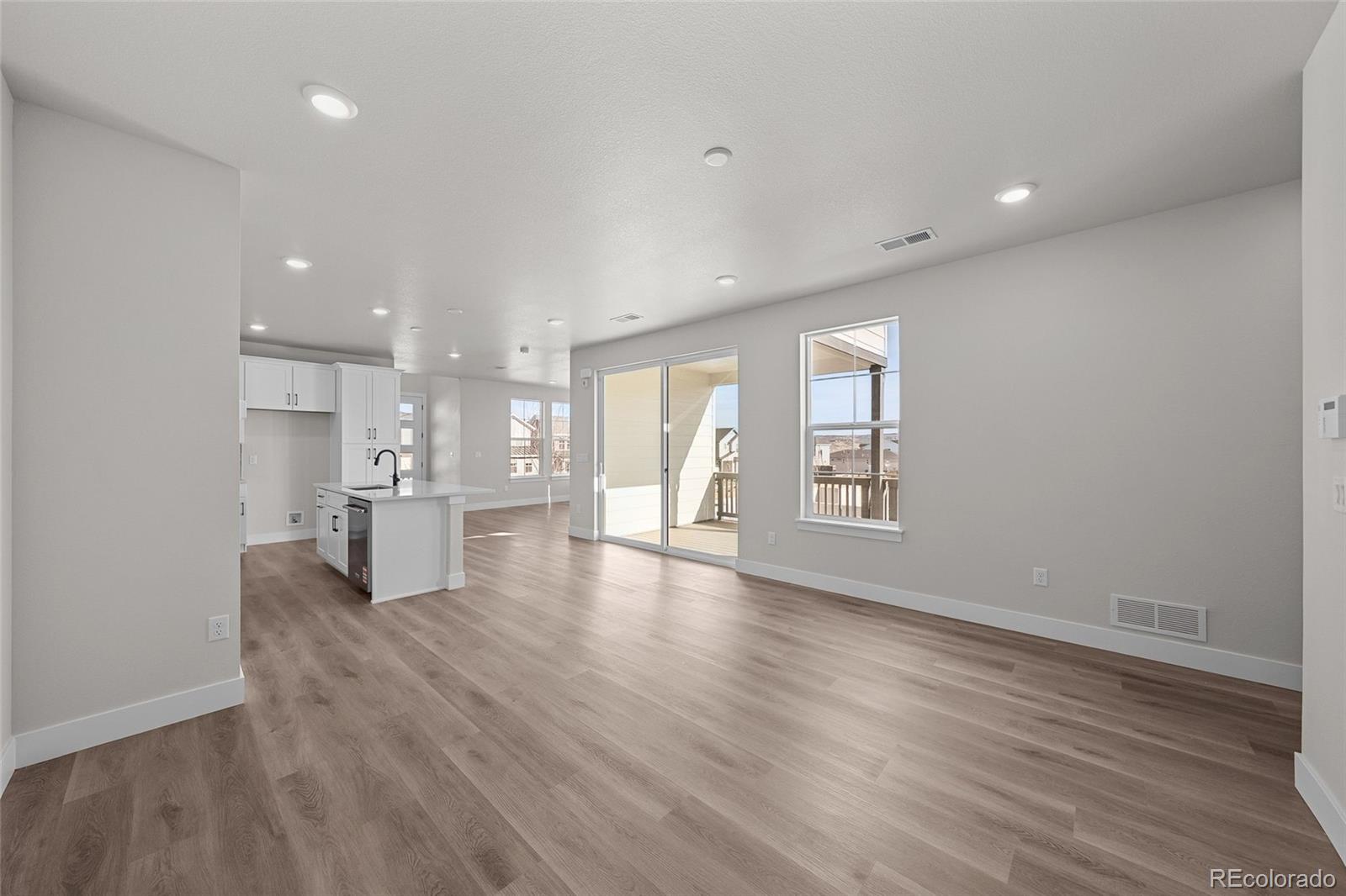 8737 Whiteclover Street