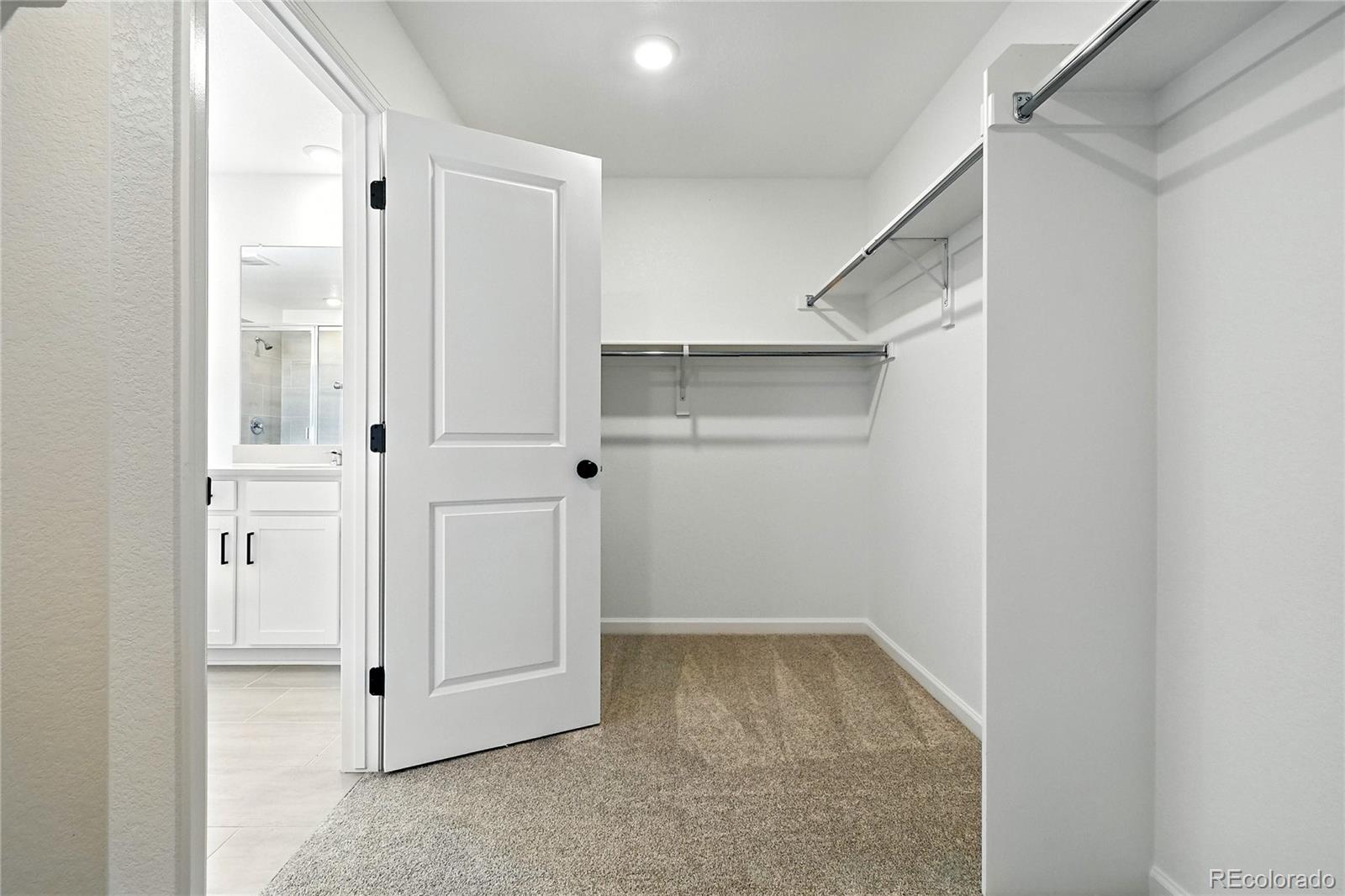 4225 Ridgewalk Point