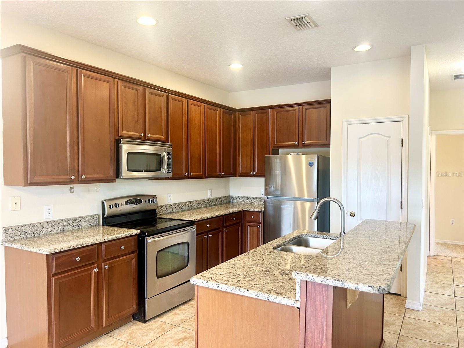 3807 Wood Thrush Drive