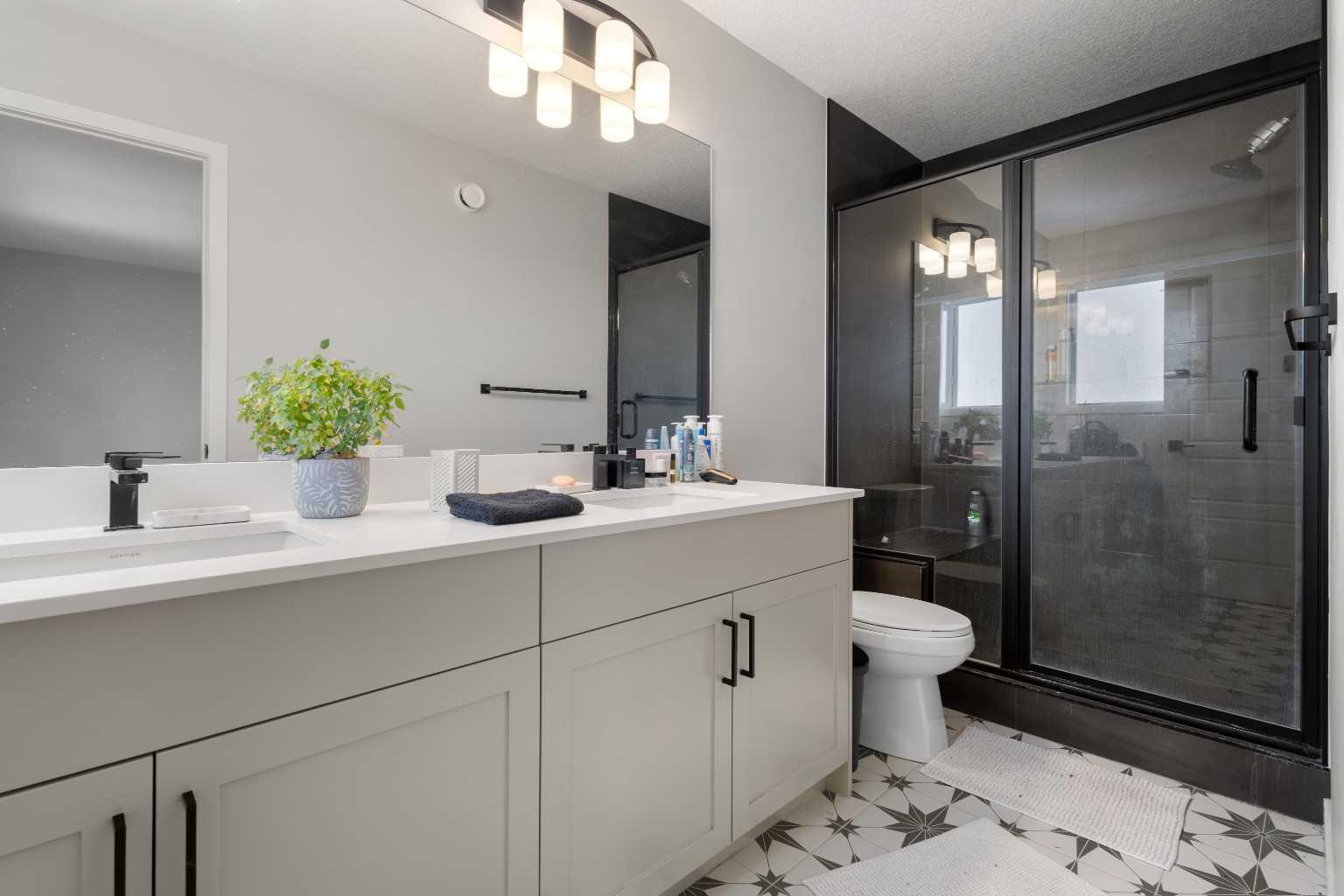 22 Edith Manor NW