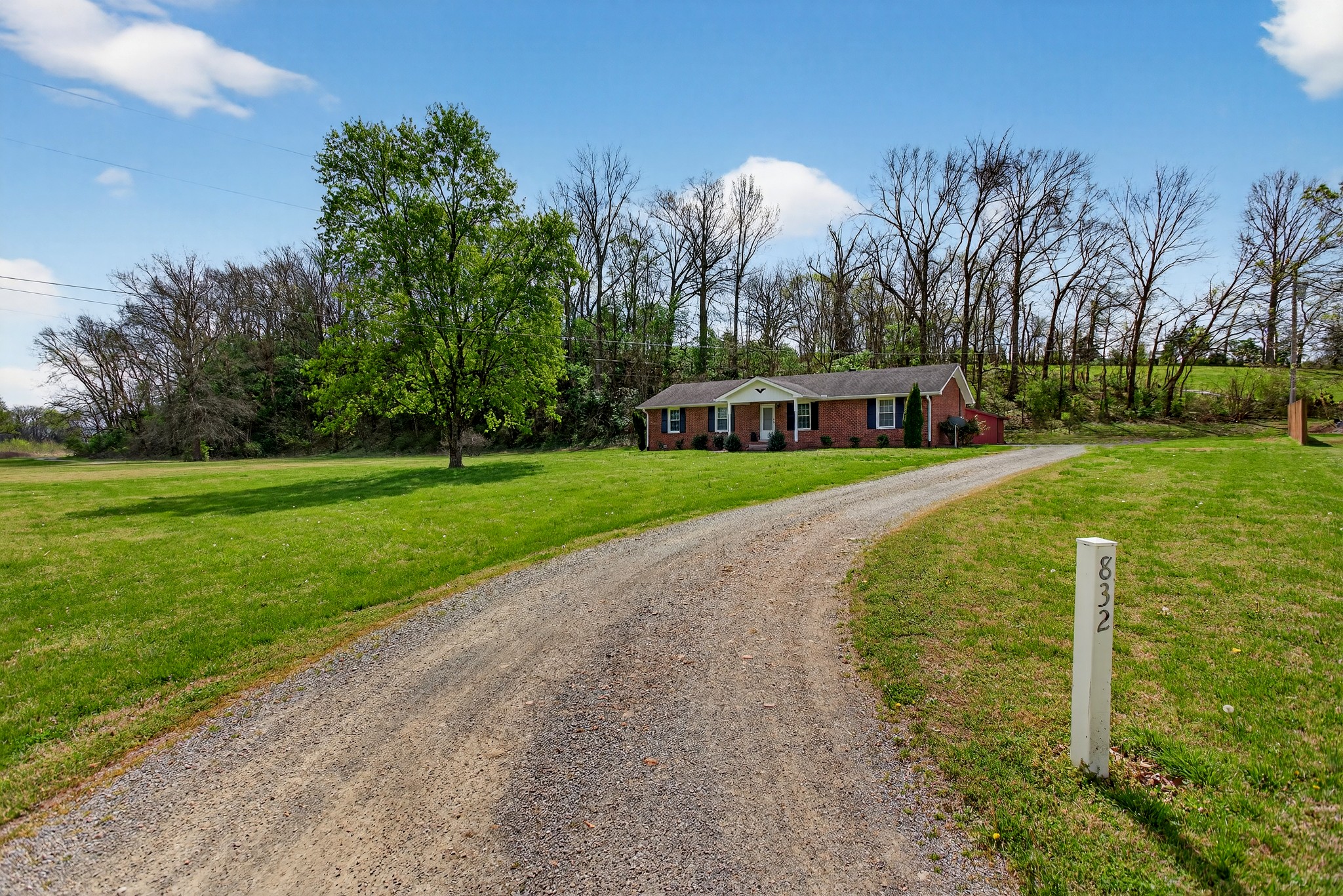 832 New Shackle Island Rd