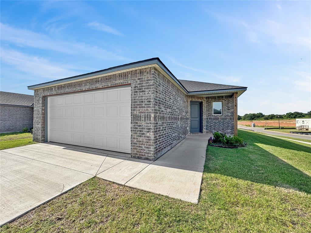 Amazing 4 bedroom 2 bath home offering 1,459 sq ft of living space. Beautiful home featuring a spacious floorplan. Great location in a great community.