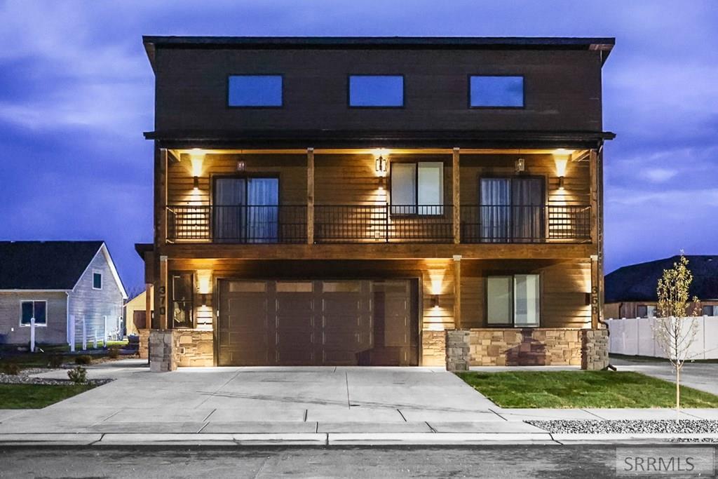 370 Camas Street
