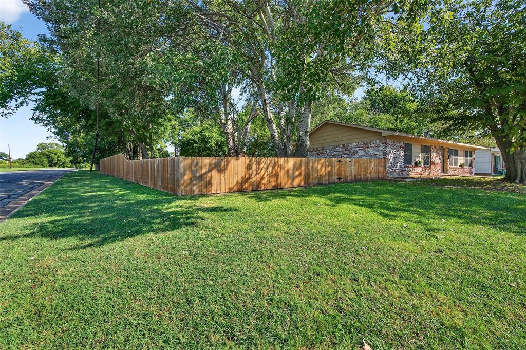 609 E Martin Lane