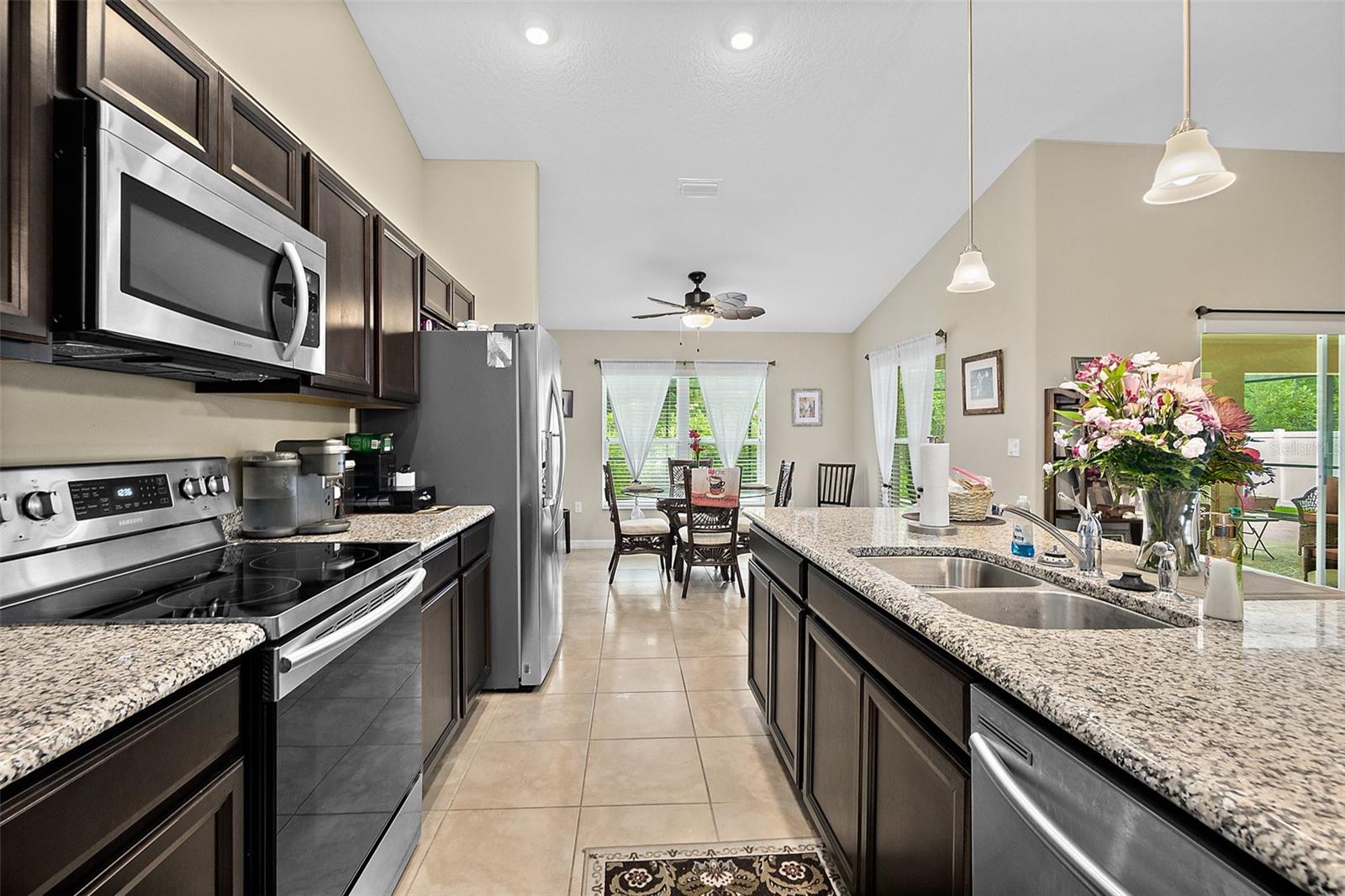 35 Fernmill Lane