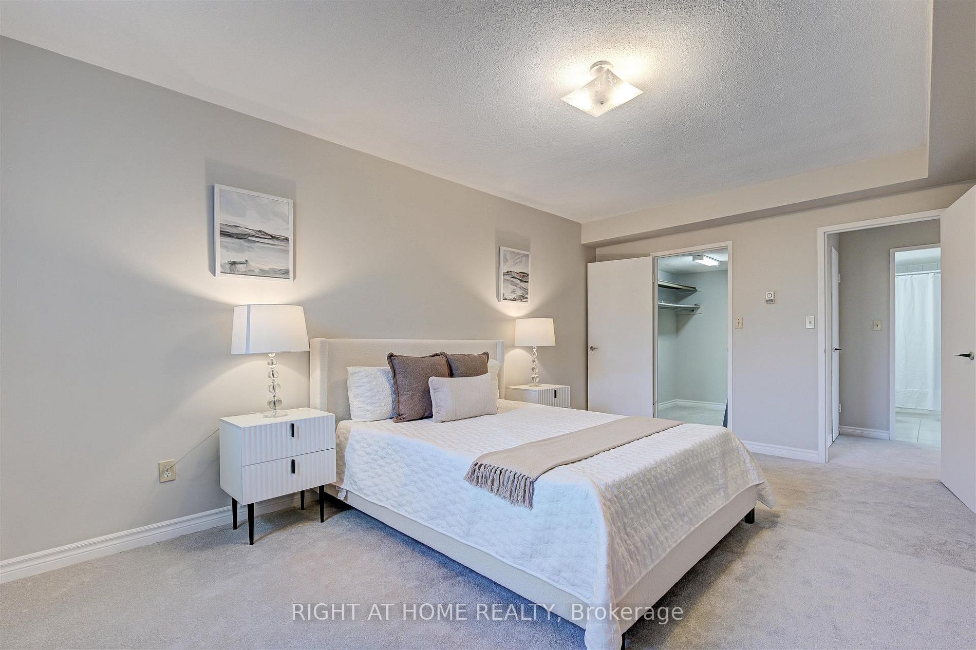 2 Crescent Town Rd 406