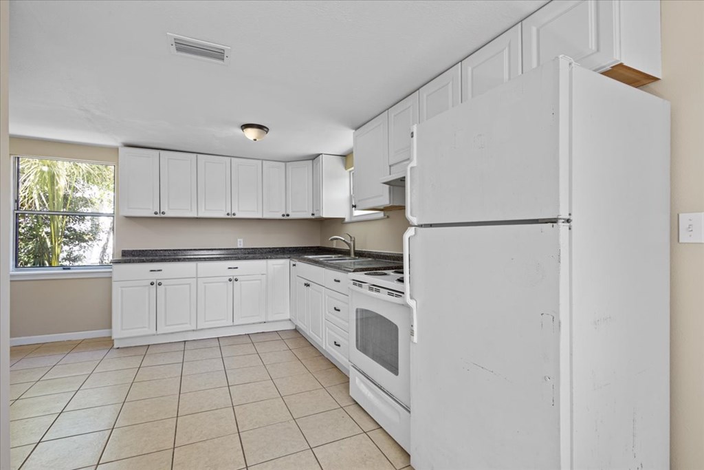 102 NE 138th St