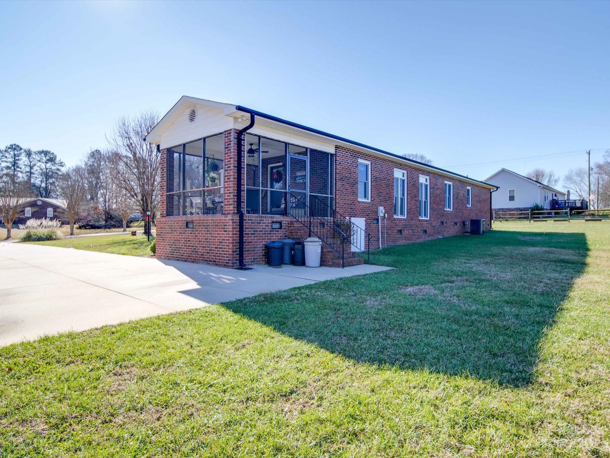 113 Hunters Creek Drive
