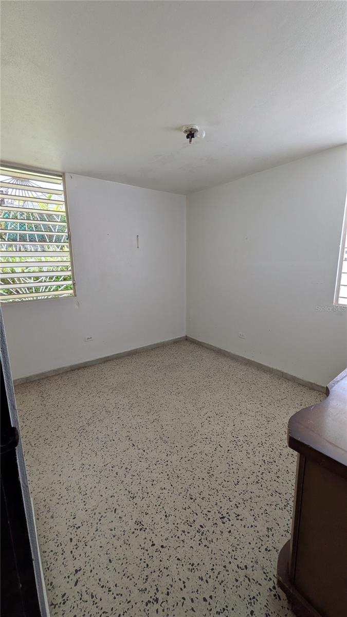 Urb. Santa Elena Calle 9 E-5