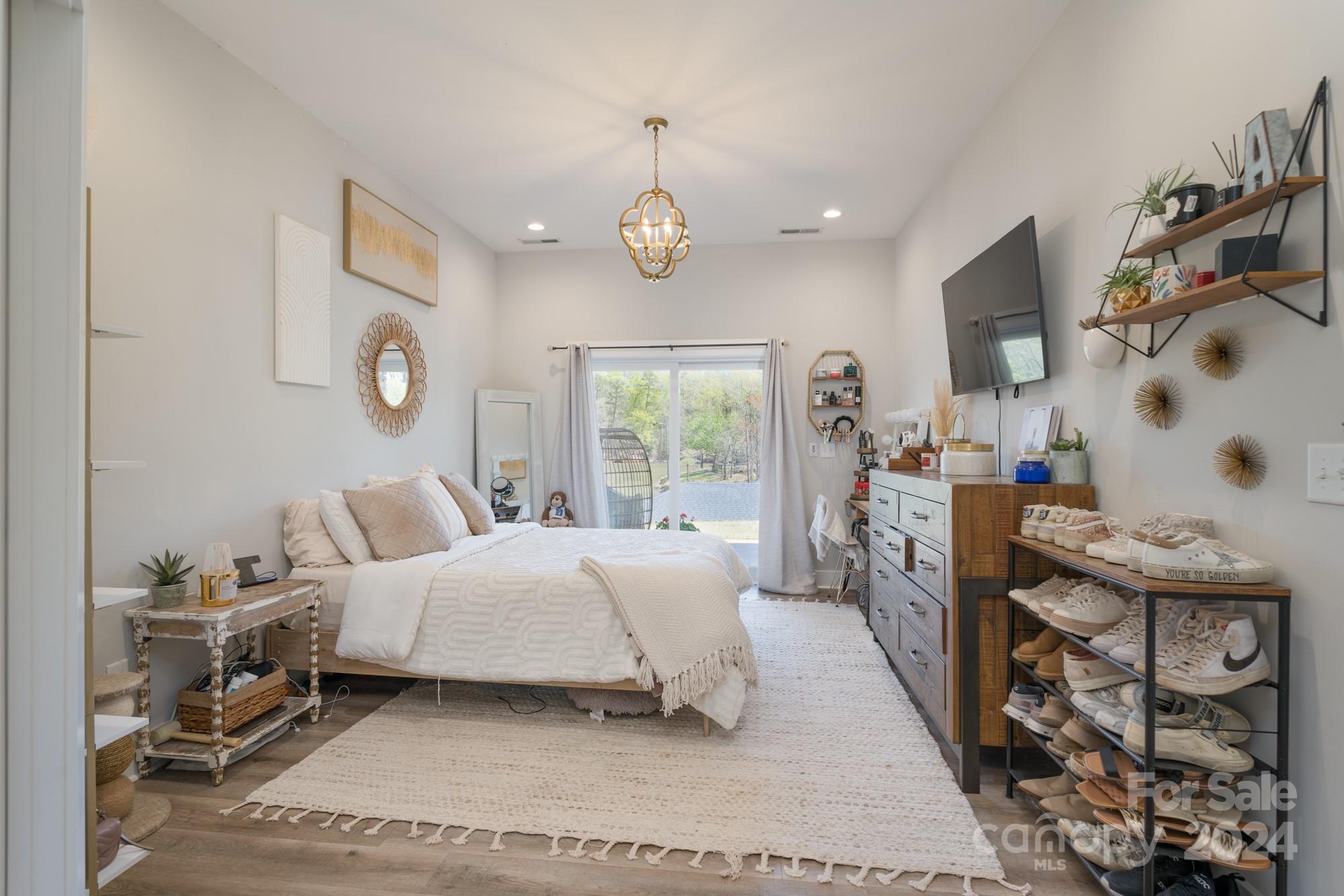 376 Landing Trail