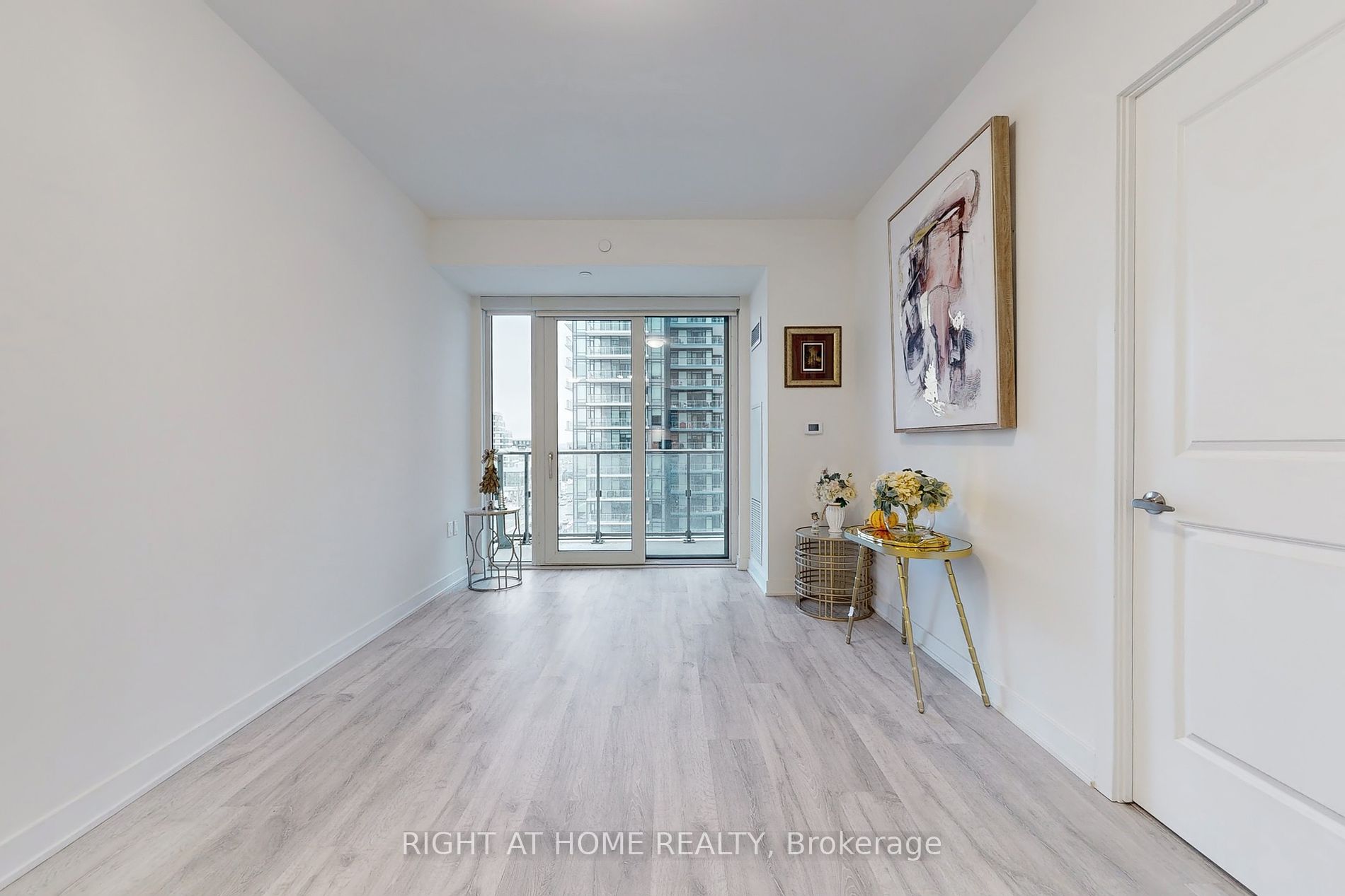 4675 Metcalfe Ave 810A