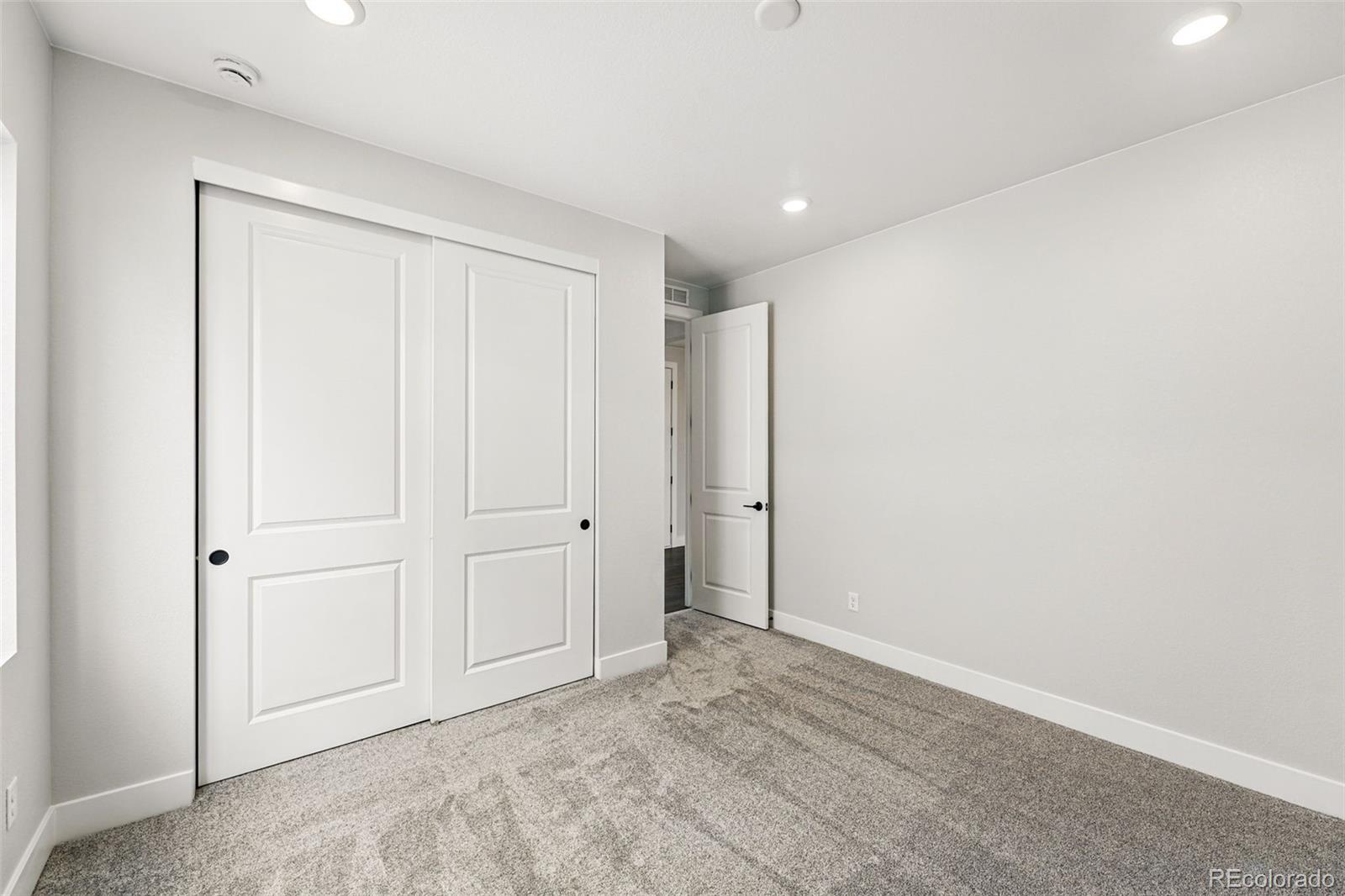 17125 W 92nd Loop
